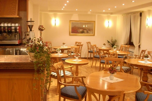 Center Hotel image 4